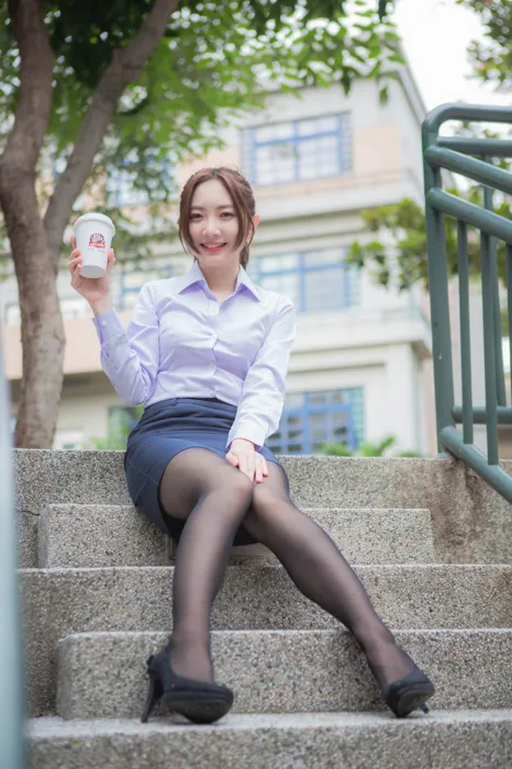 [Mzsock] NO.164 Lin Hua OL uniform high heels and beautiful legs street photography#[42P]-14