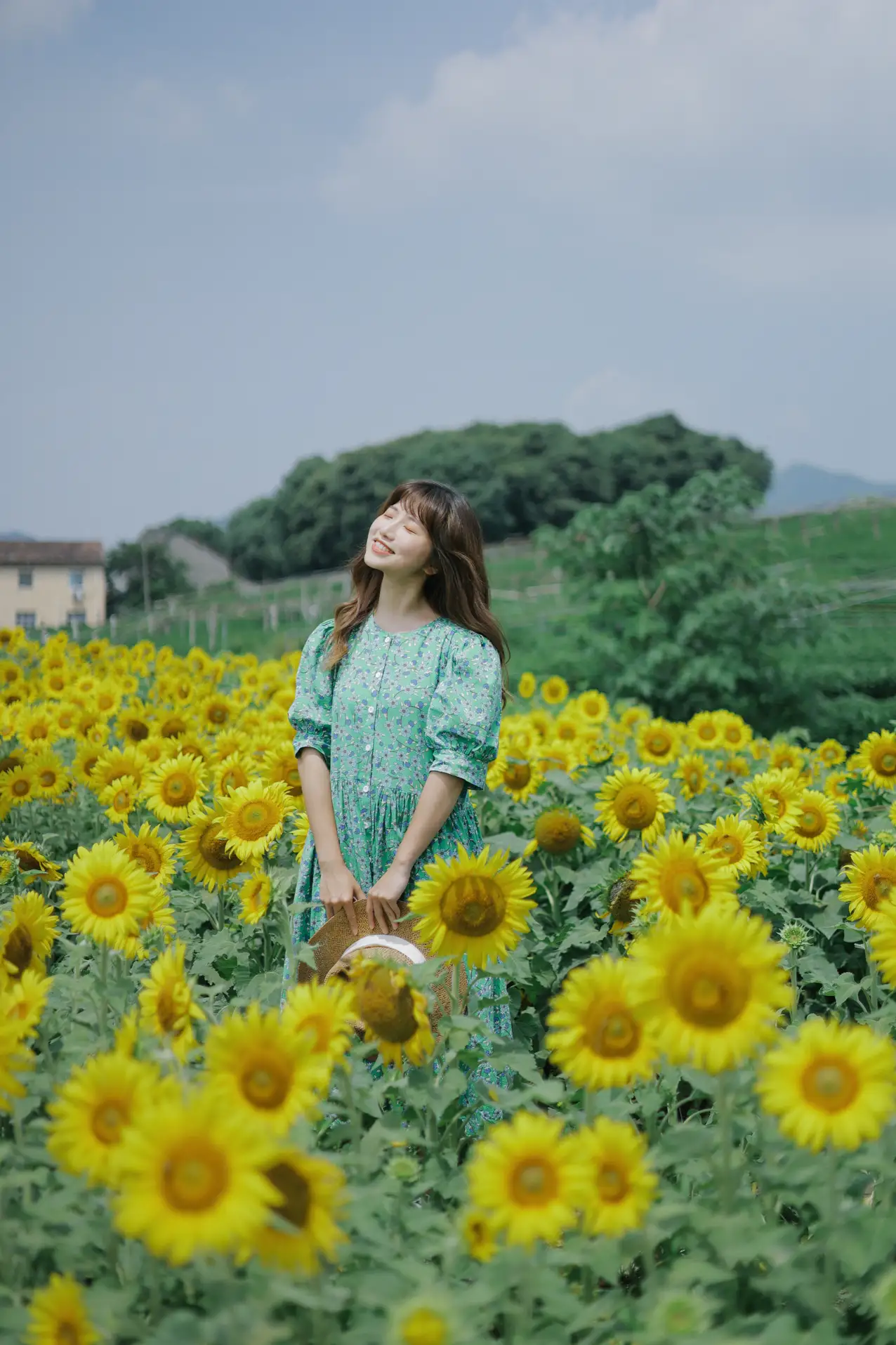 [YITUYU] 2022.07.12 Vol.1458 – Sunflower Summer Fatty Blue-#[33P]-12